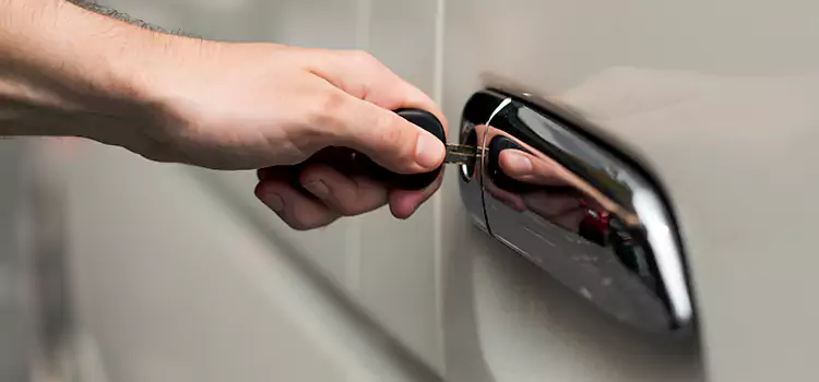 Why Choose Our Auto Locksmith Team in Shirley, NY?