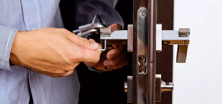 Commercial Door Lock Repair Shirley
