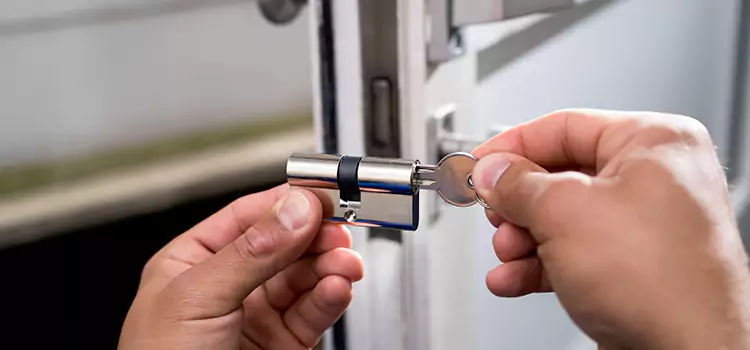 Emergency Locksmith for House Shirley